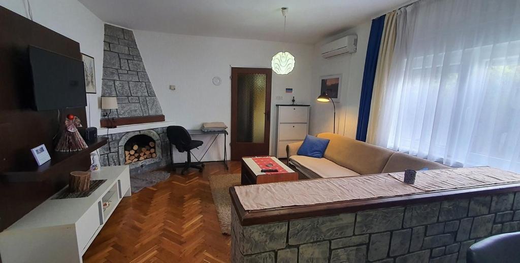 Apartman Ksenija Джяково Экстерьер фото
